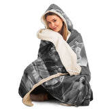 Wavy Deluxe - Hooded Blanket